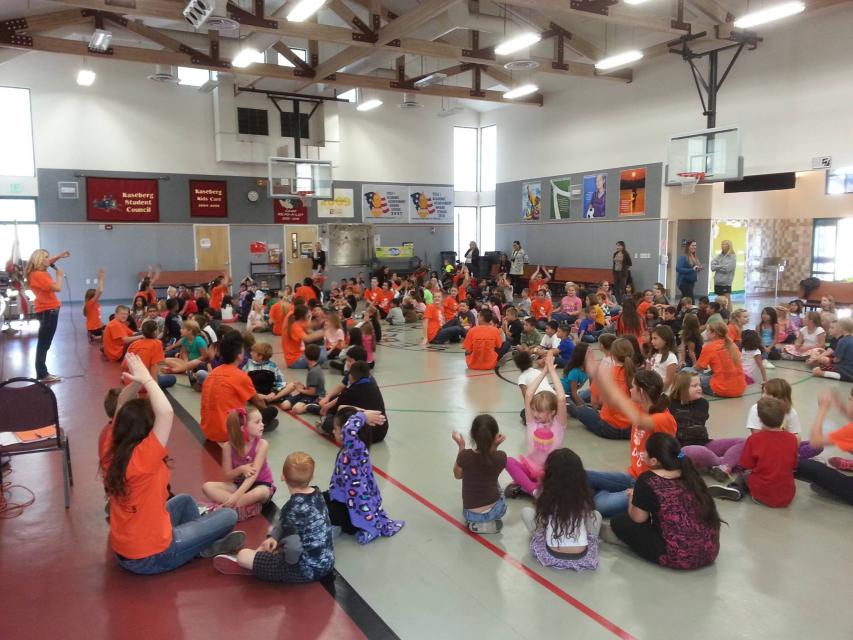 Roseville High School Dancing Fete came to perform and to teach our Kaseberg Hawks some great dance moves